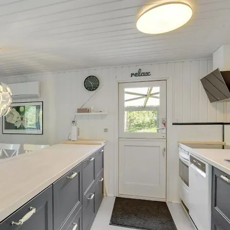 Ilsebeth - 1km From The Sea By Interhome Feriehus