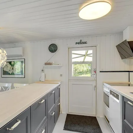 Ilsebeth - 1km From The Sea By Interhome *