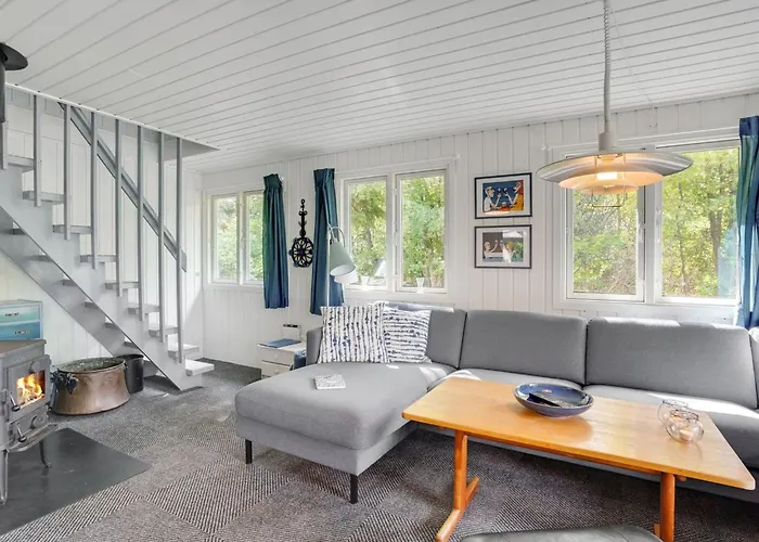 Ilsebeth - 1km From The Sea By Interhome